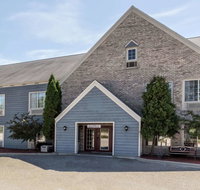 Baymont by Wyndham Mequon Milwaukee Area - Accommodation Los Angeles