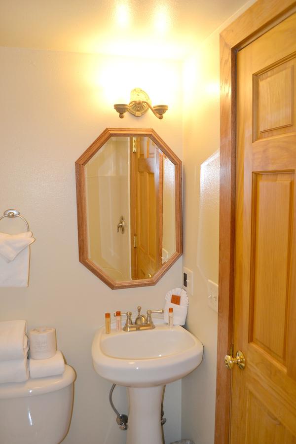 Miller Park Lodge - thumb 14