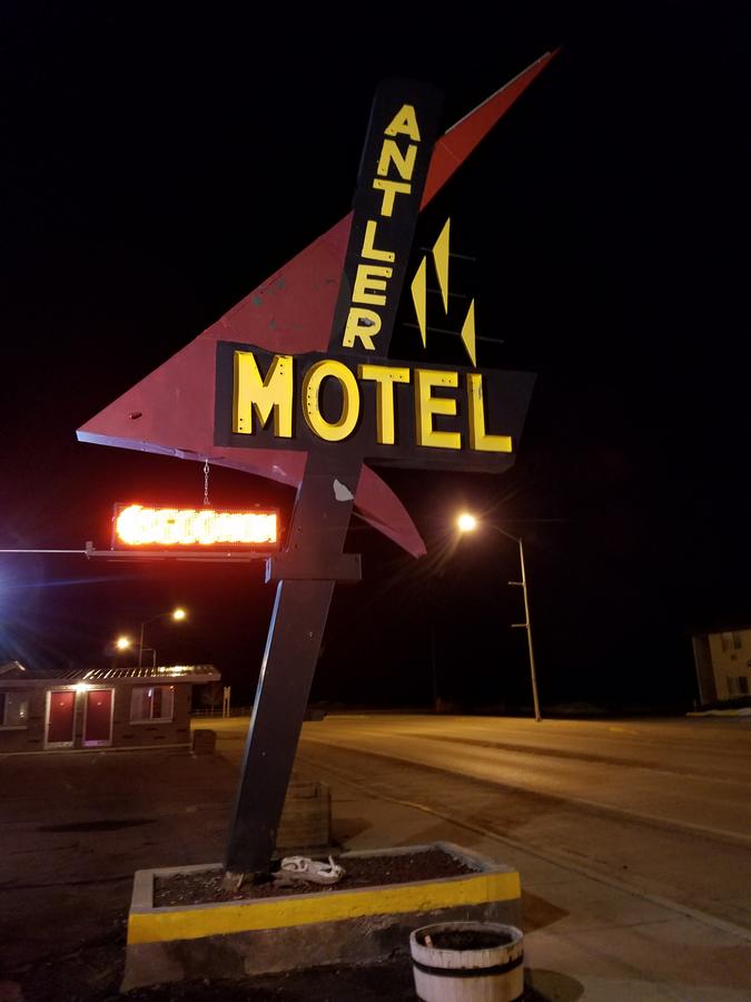 Antler Motel - thumb 1