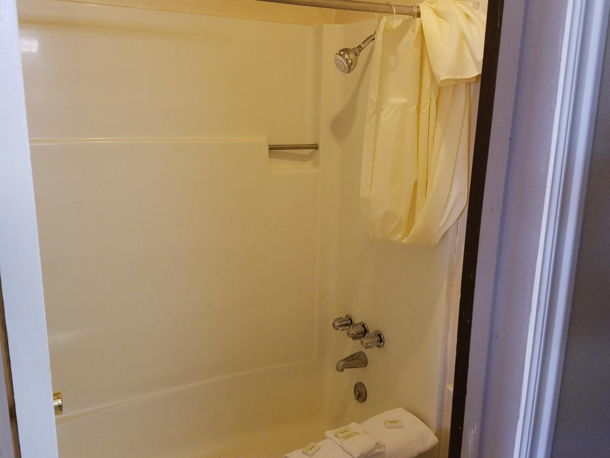 Antler Motel - thumb 16