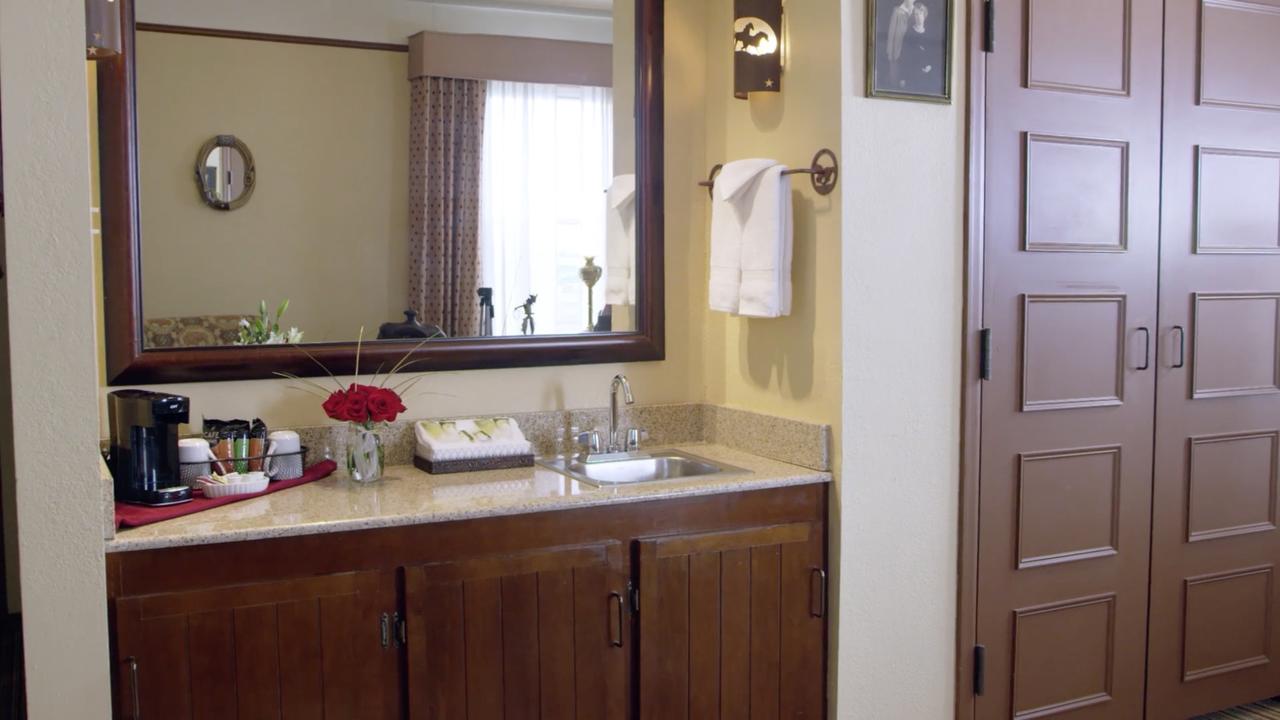 Historic Plains Hotel - thumb 7