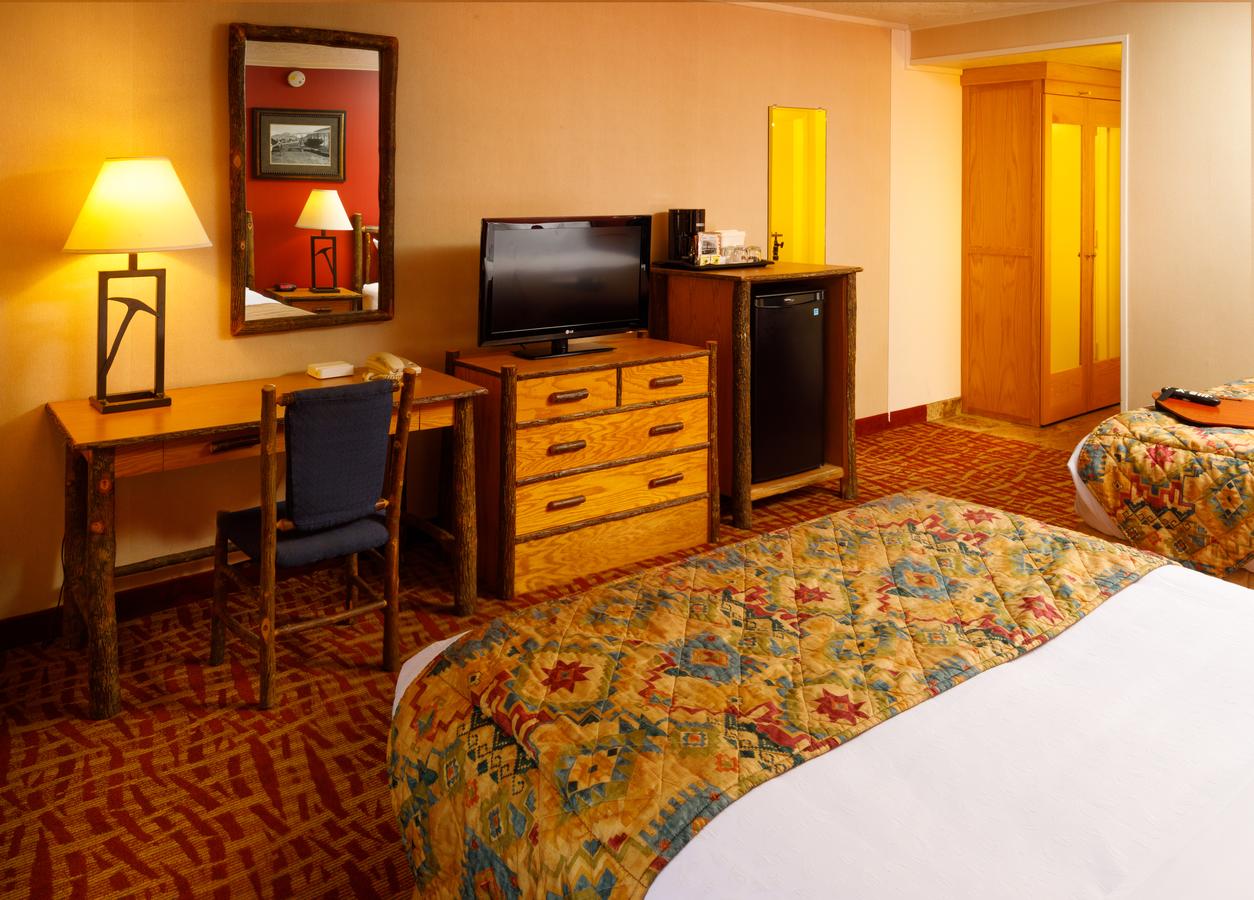 49'er Inn & Suites - thumb 10