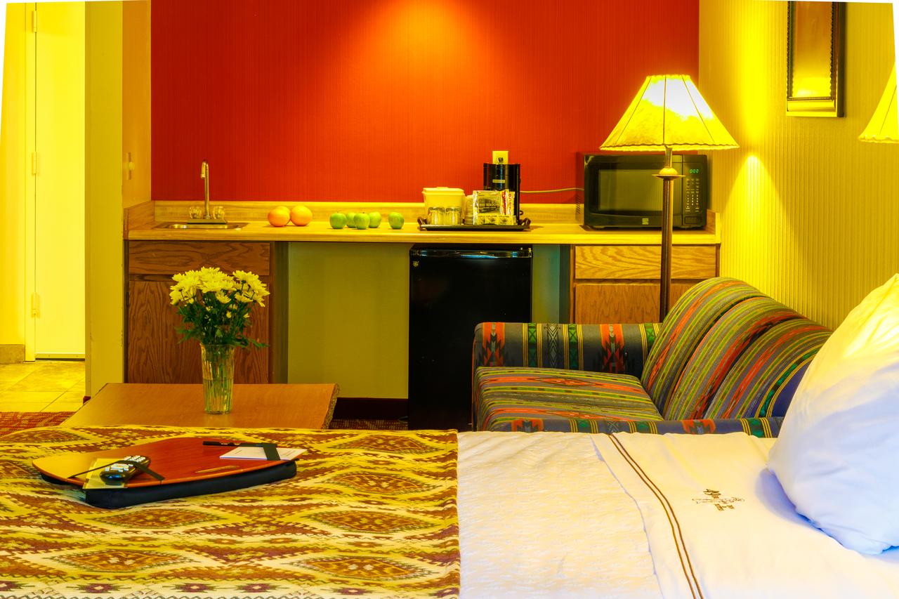 49'er Inn & Suites - thumb 4
