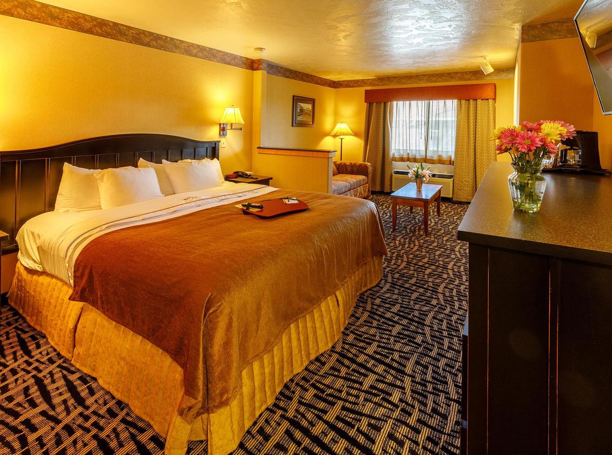 49'er Inn & Suites - thumb 2