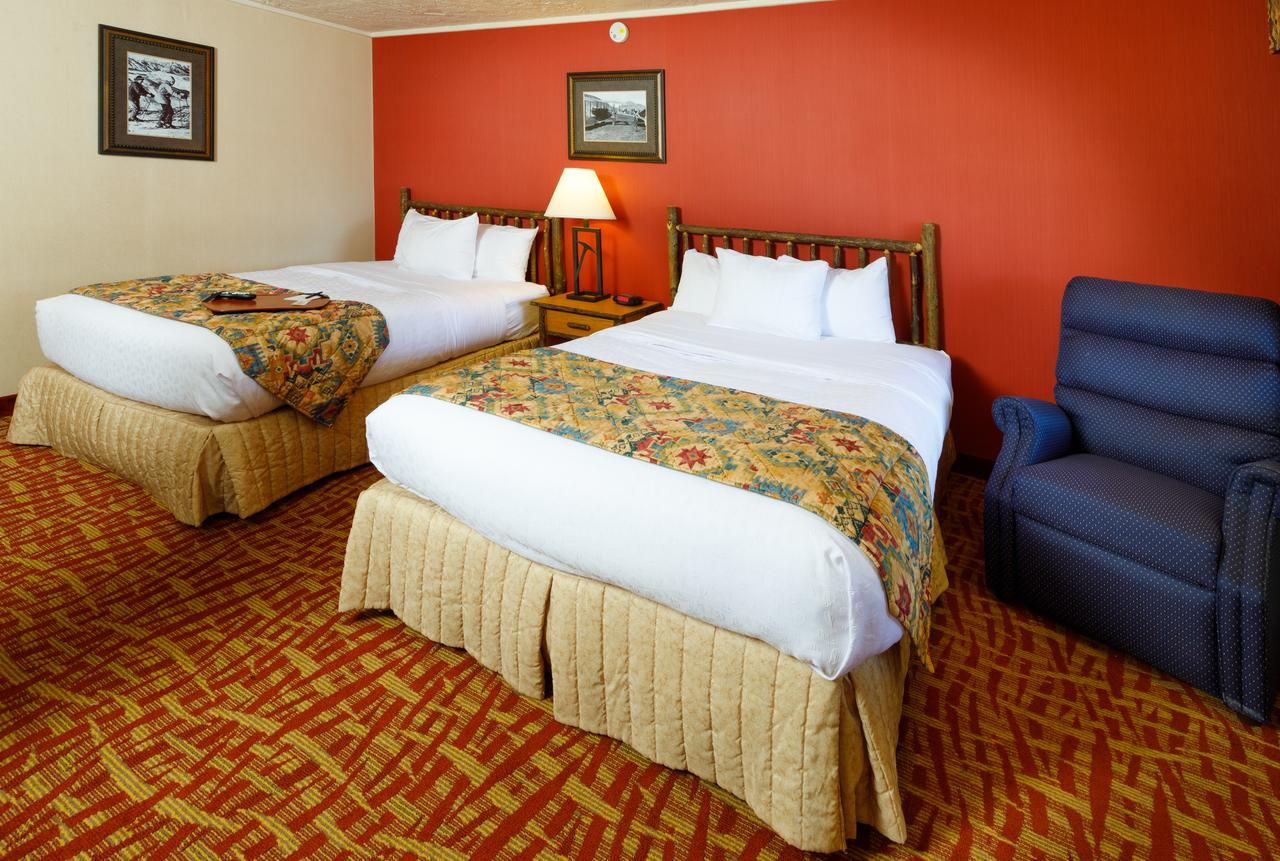 49'er Inn & Suites - thumb 11