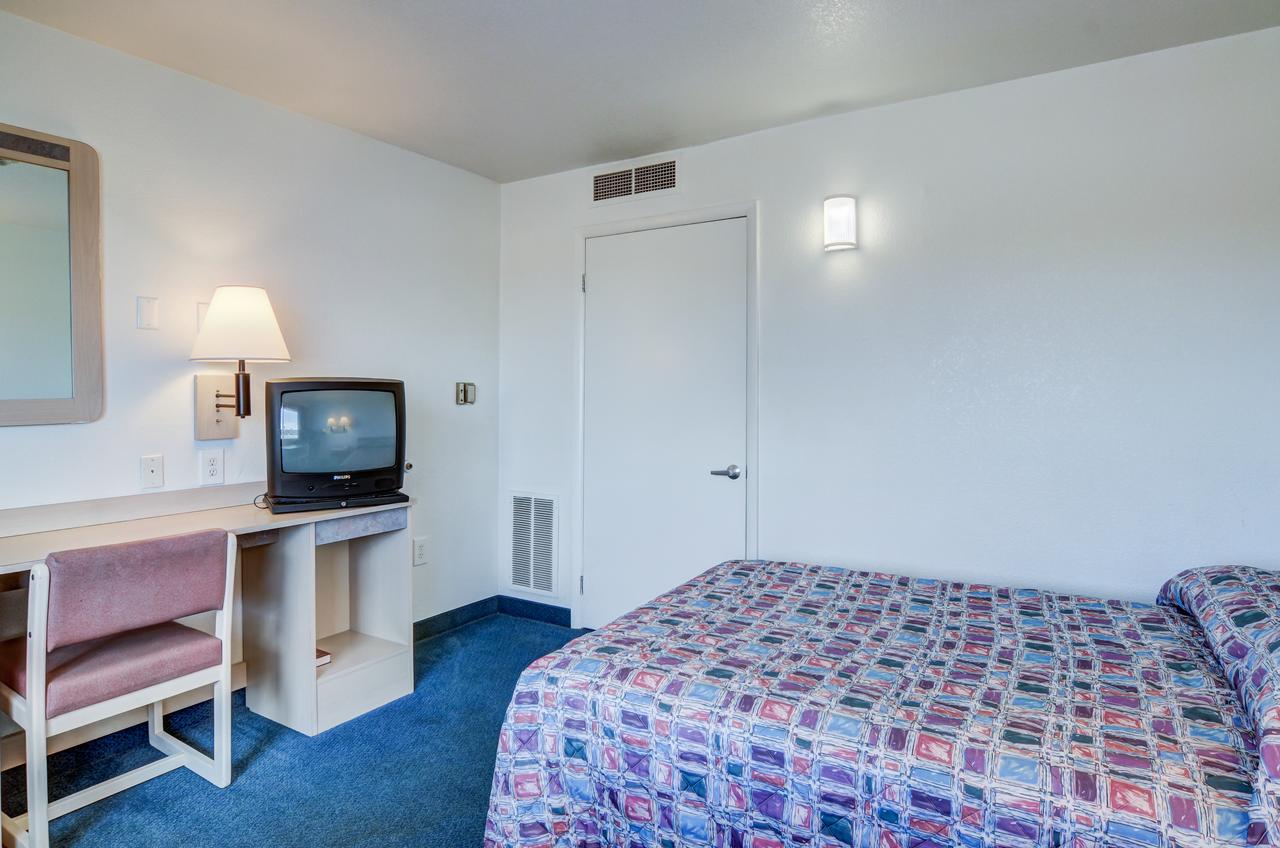 Motel 6 Cheyenne - thumb 23