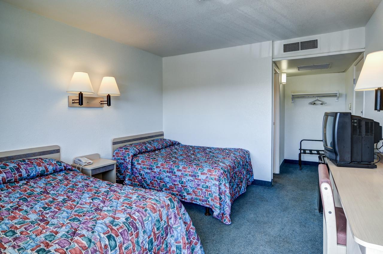 Motel 6 Cheyenne - thumb 12