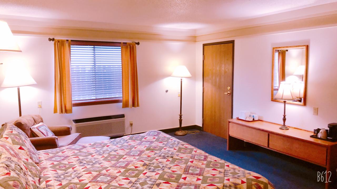 Covered Wagon Motel - thumb 28