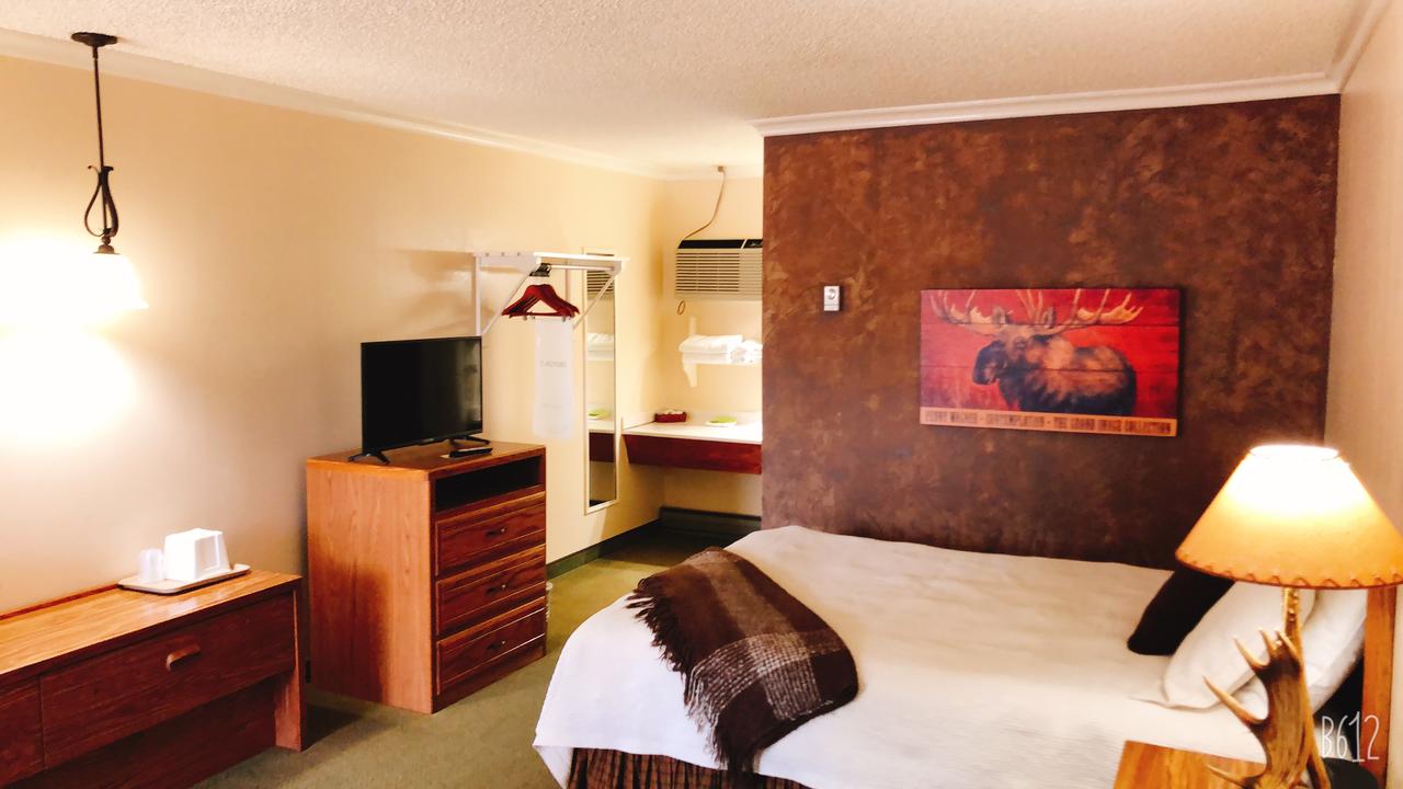 Covered Wagon Motel - thumb 32