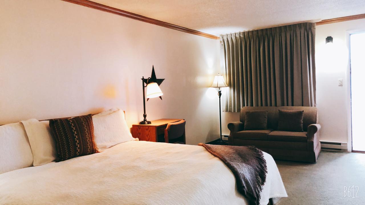 Covered Wagon Motel - thumb 15