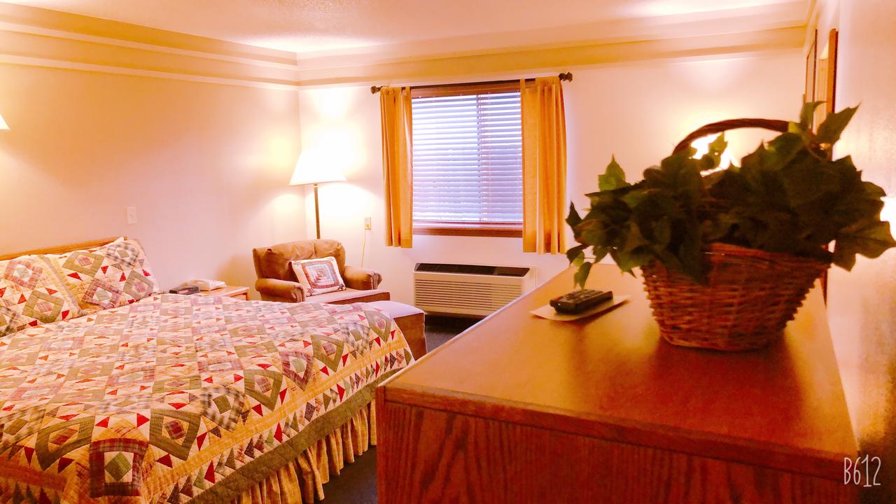 Covered Wagon Motel - thumb 26