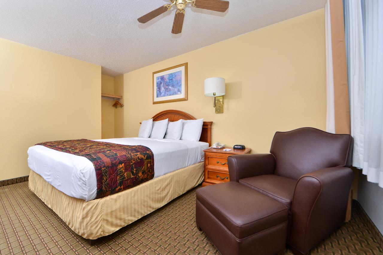 GuestHouse Inn & Suites Cheyenne - thumb 10