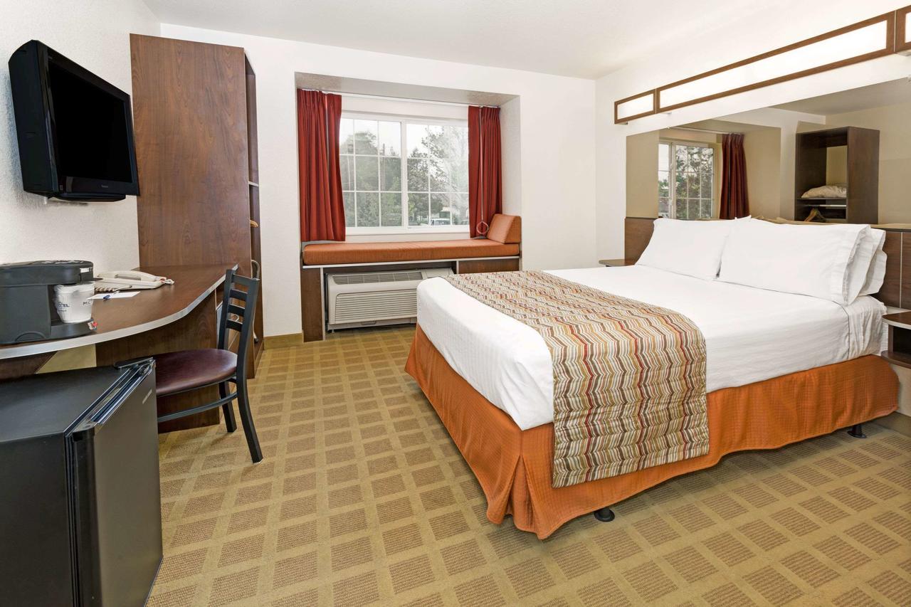 Microtel Inn & Suites Cheyenne - thumb 8