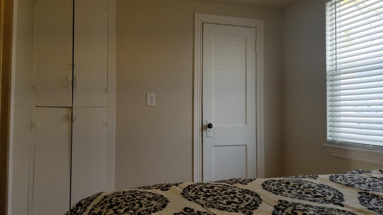 514 W 23rd St - thumb 10