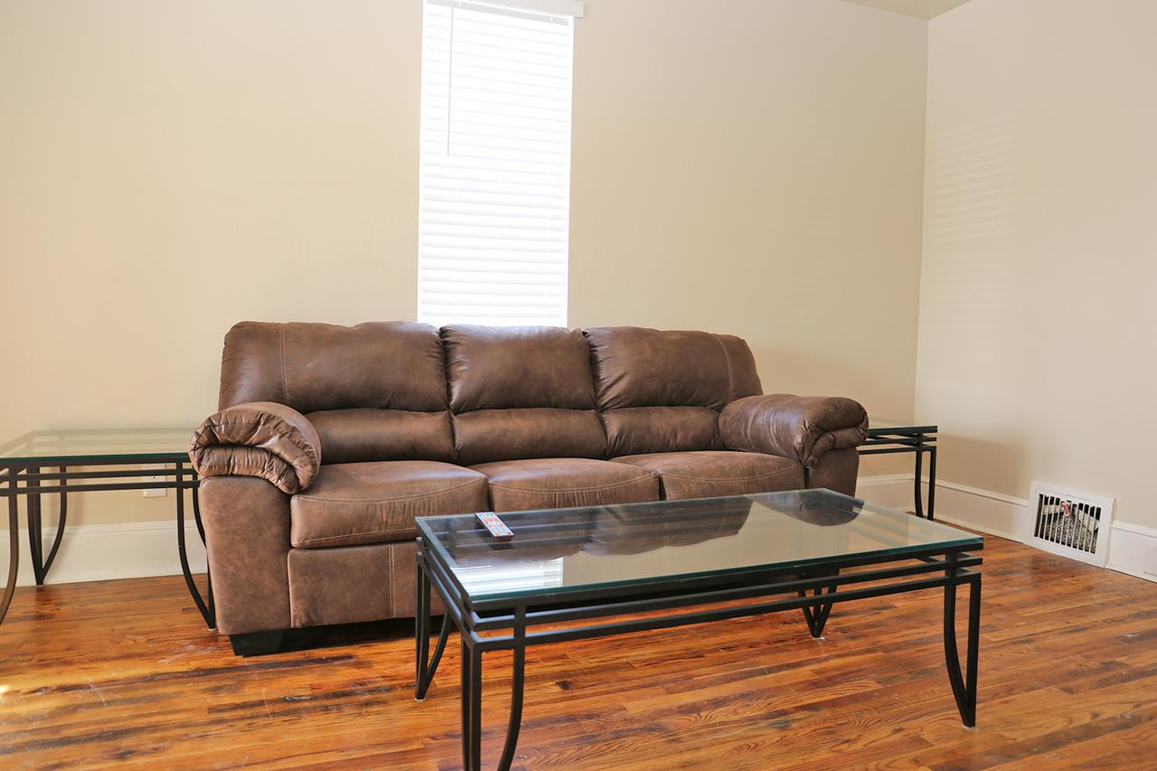 514 W 23rd St - thumb 33