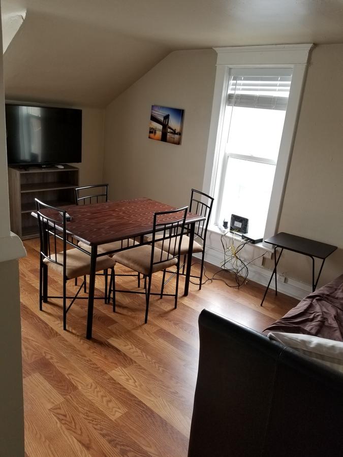 514 W 23rd St - thumb 17