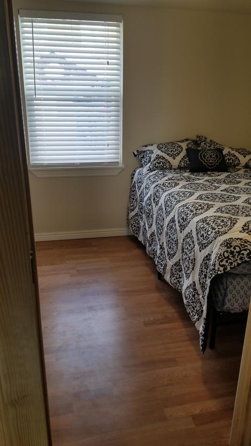 514 W 23rd St - thumb 9