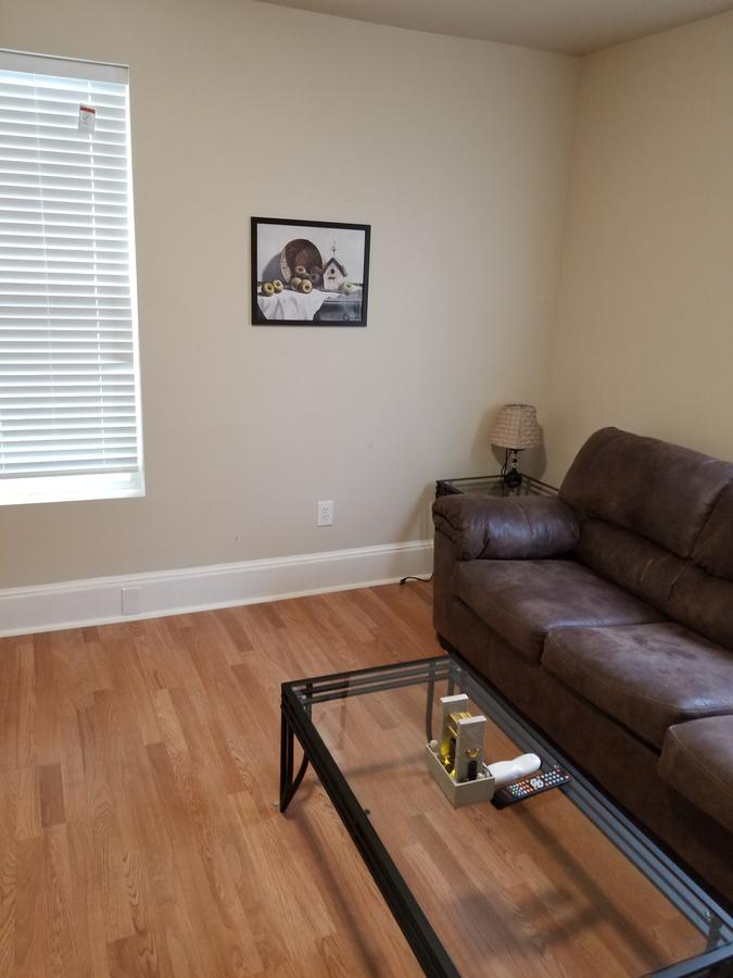 514 W 23rd St - thumb 18