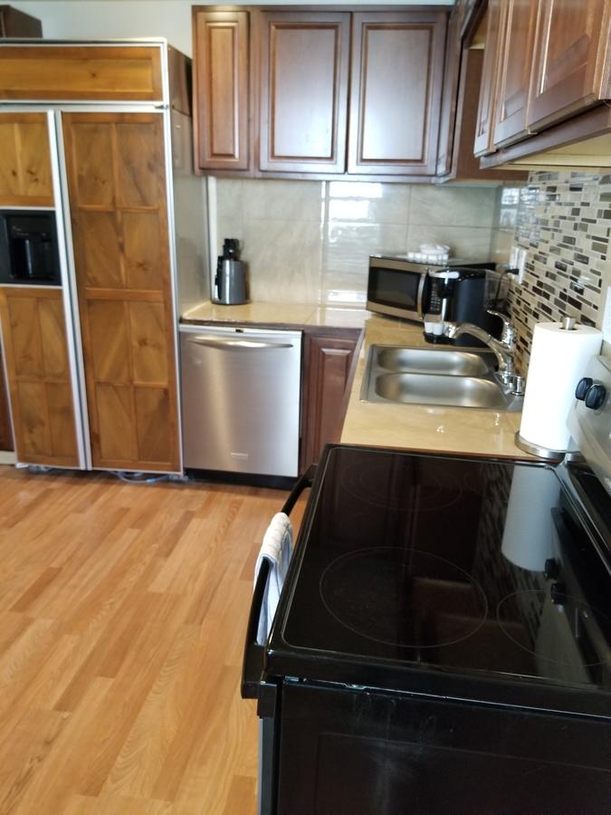 514 W 23rd St - thumb 39