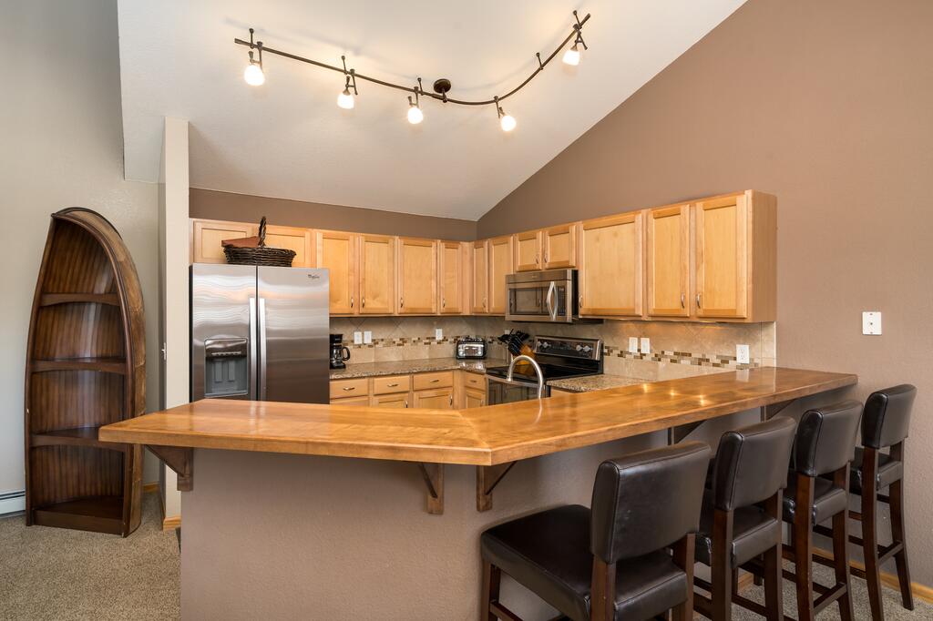 1018 3 Bed 3 Bath Mountain Townhome - thumb 3