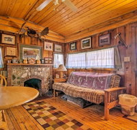 'Autumnsong Fireside' Cabin-Walk to DT Buena Vista - Accommodation Los Angeles