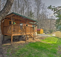 'Balsam Valley Cabin' with Porch by Blue Ridge Pkwy - Accommodation Los Angeles
