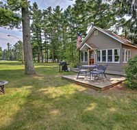 'Bayview Cottage' Suttons Bay Cottage with Fire Pit! - Accommodation Los Angeles