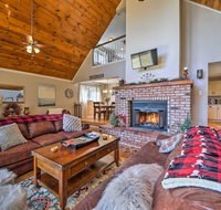 'Castle in the Clouds - ' Spacious Mountain Retreat - Accommodation Los Angeles