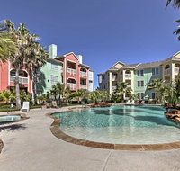 'Condo by the Sea' with Deck-Steps to Galveston Beach - Accommodation Los Angeles