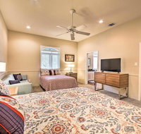 'Guadalupe River Haus' Perfect for Retreats and Events - Accommodation Los Angeles