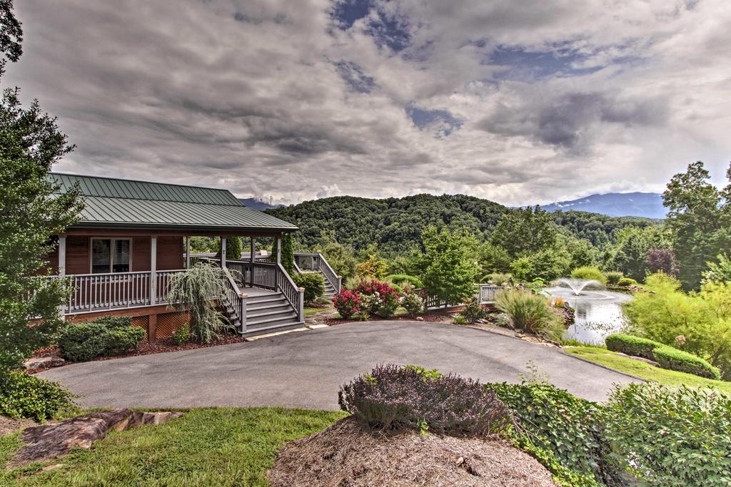 'Lost In The Clouds' Cabin With Private Pond & Views! - thumb 1