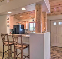 'Parker's Pride' Overgaard Cabin with BBQ Patio - Accommodation Los Angeles