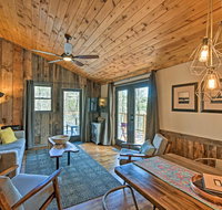 'The Cottage at Camp Toccoa' with Hot Tub Views - Accommodation Los Angeles