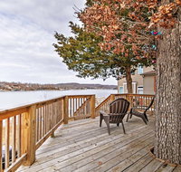 'The Far Out' Camdenton Cottage with Dock Access! - Accommodation Los Angeles