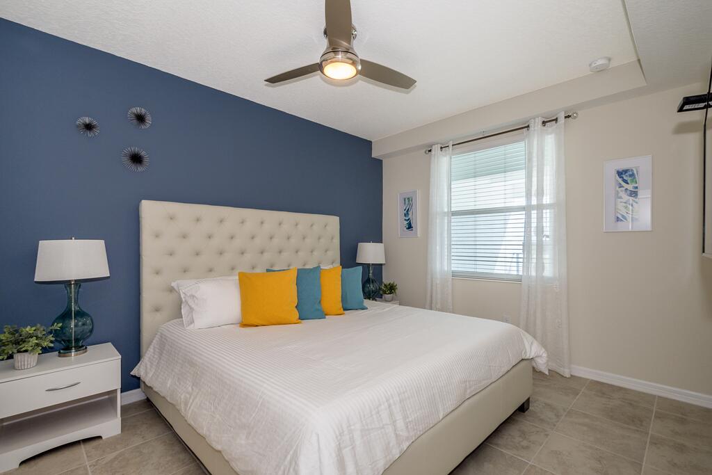 (EA207) Storey Lake Condo 2/2, Free Waterpark - thumb 1