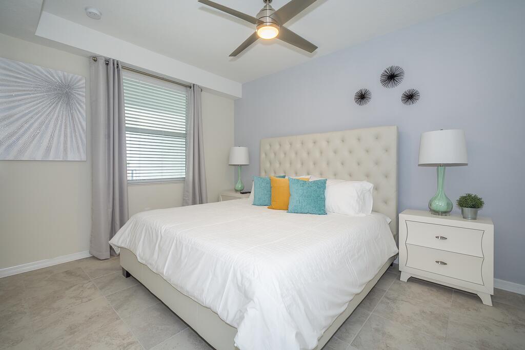 (YV202) Storey Lake Condo 2/2, Free Waterpark - thumb 2