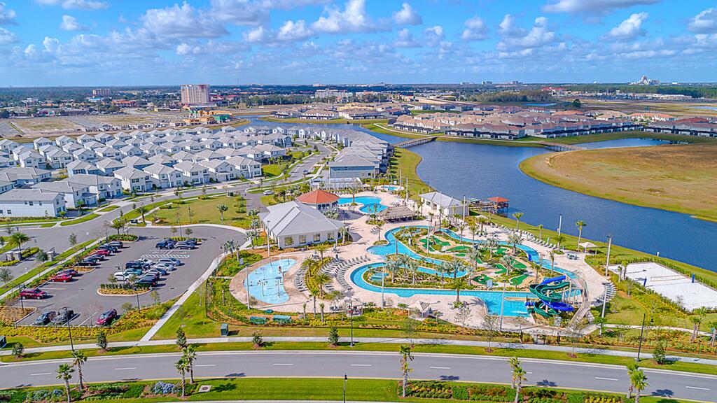 (YV202) Storey Lake Condo 2/2, Free Waterpark - thumb 1