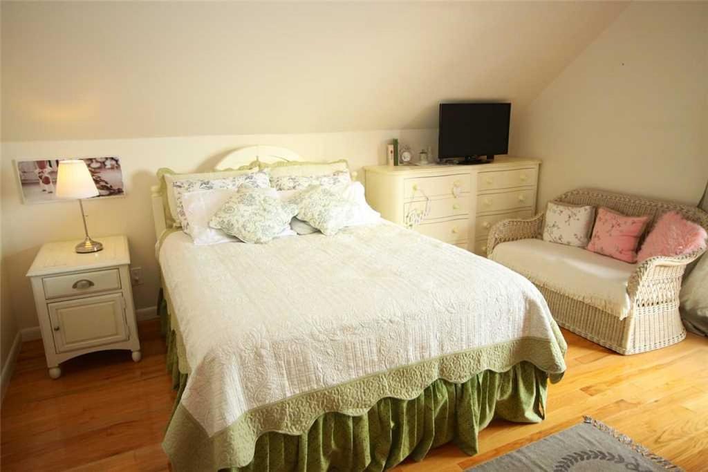 019- Dolphin Cottage - thumb 2