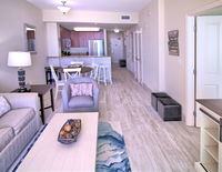 0406 1B/2 Bath With Bonus Room. Renovated April 2018 Accommodation Los Angeles