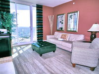 0708 - 1B/2 Bath With Bonus Room. Master Bedroom  Living Room Face the Gulf Accommodation Los Angeles