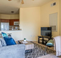 1 and 2 BR Apts in Downtown by Frontdesk - Accommodation Los Angeles
