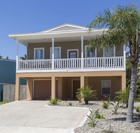 106 E Oleander - SPI Rentals - Accommodation Los Angeles