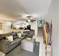 108 E Whiting St House - Accommodation Los Angeles