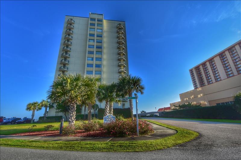 110 South Hampton Condo - thumb 0