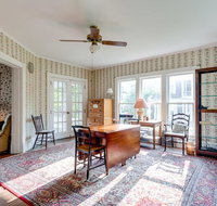 12 Hurst home - Accommodation Los Angeles