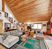 12630 Bernese Lane Home - Accommodation Los Angeles