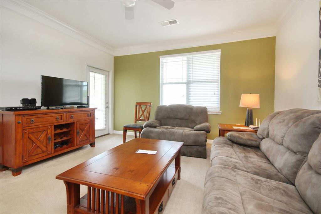 1302 Crow Creek Drive - thumb 1