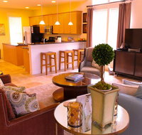 1367 Laurel Grove Home - Accommodation Los Angeles