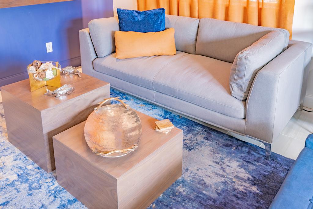 14625 Northeast 4th Avenue - thumb 3