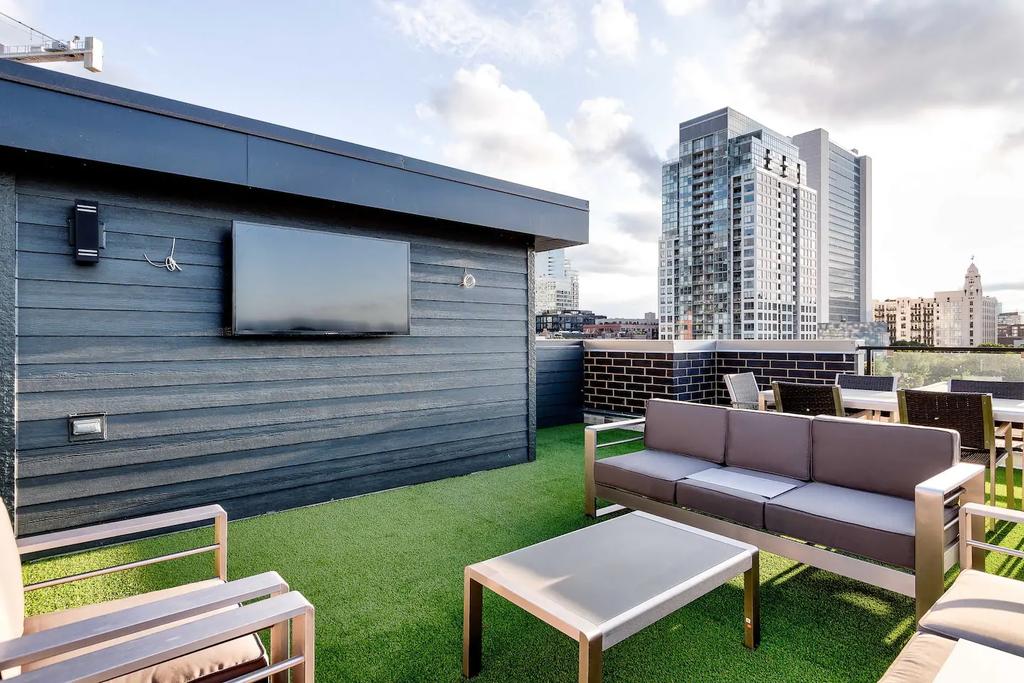 2 Newly Built Luxury Condos (groups 10 - 25) - thumb 1